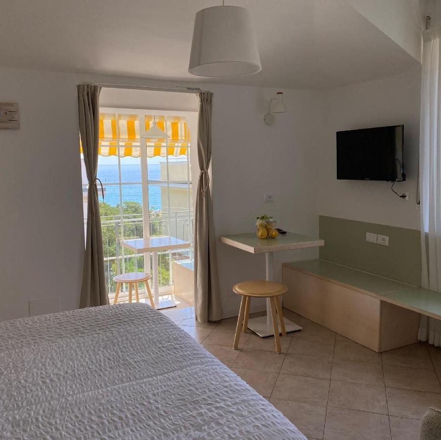 Residence Villa Ombrosa Spotorno Luaran gambar